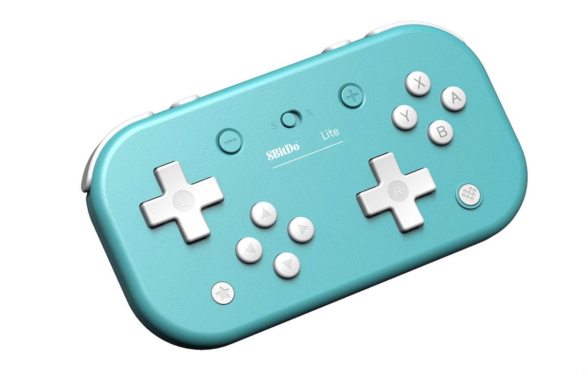 8Bitdo Lite gaming controller for iPad and iPhone